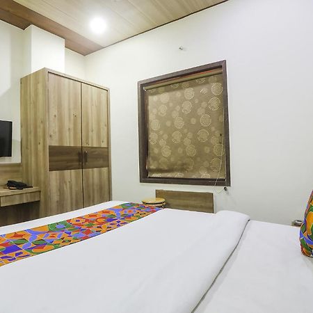 Fabhotel Vedanta Inn - Nr Sitabudli Fort 那格浦尔 外观 照片
