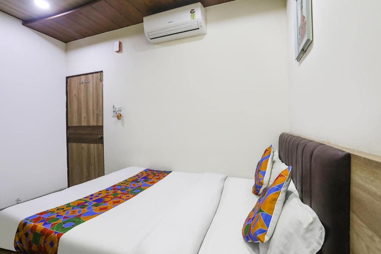 Fabhotel Vedanta Inn - Nr Sitabudli Fort 那格浦尔 外观 照片