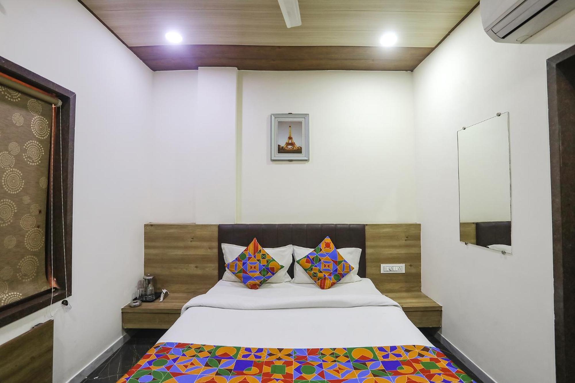 Fabhotel Vedanta Inn - Nr Sitabudli Fort 那格浦尔 外观 照片